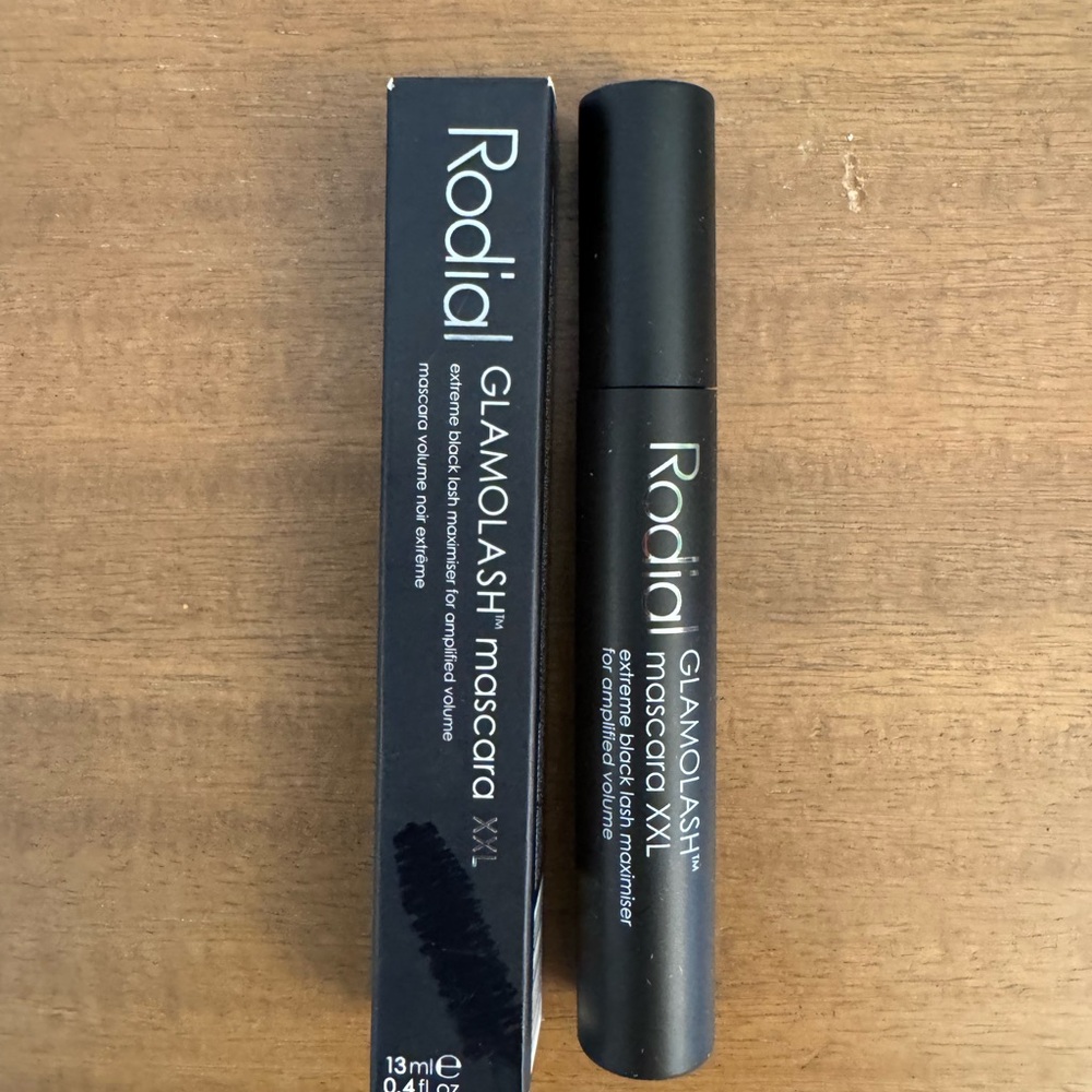 Rodial XXL Black Mascara - Picture 3 of 5
